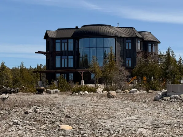 794 Dorcas Bay Rd, Northern Bruce Peninsula, ON N0H 2R0
