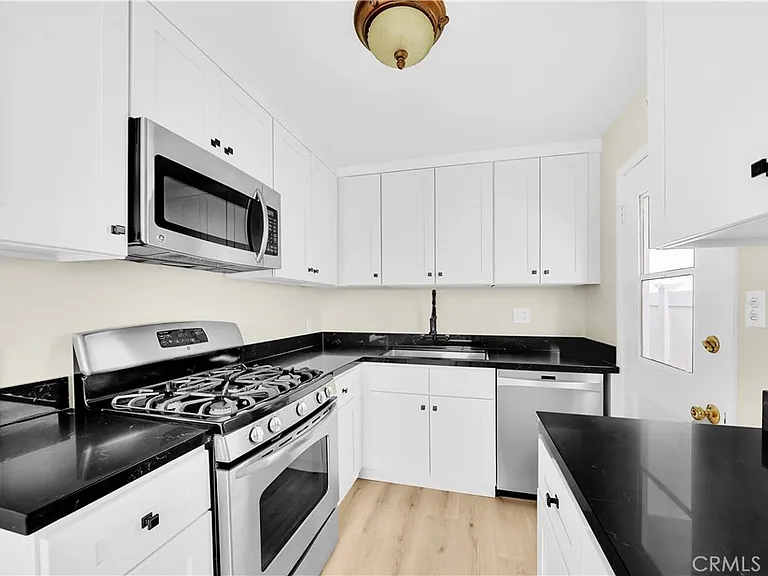 406 Jasmine Ave — Photo 14