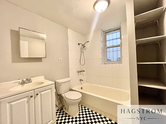 Rented by Hagstrom Management Inc | media 30