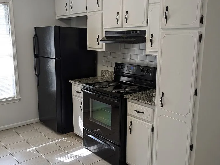 2316 Hammond Ct — Photo 19