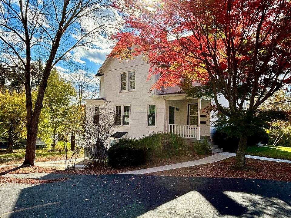 210-206 Echo Lake Road
Street View
