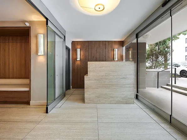 225 East 63rd Street image 9 of 12