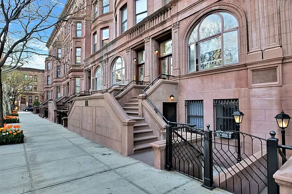 Sold by Corcoran | media 4