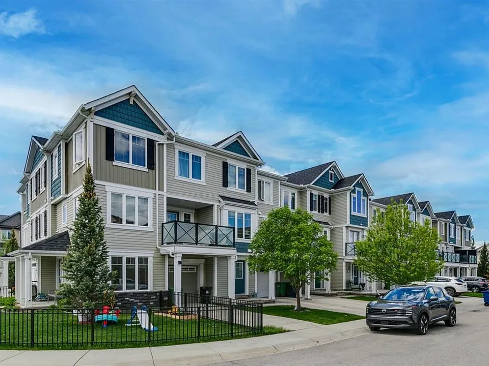 321 Windstone Gdns SW