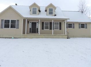 4360 Holl Ave, Sheffield Lake, OH 44054