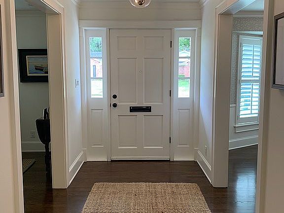 3rd image of 1730 Diana Dr
