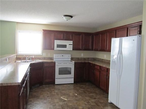 4th image of 434 Pueblo Trce