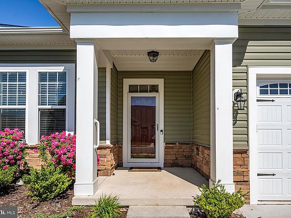 5th image of 103 Winged Foot Dr