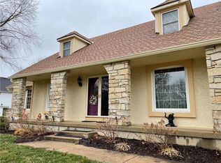 16578 Lamar Ave, Stilwell, KS 66085