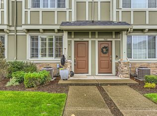 7399 NW Eleanor Ave, Portland, OR 97229