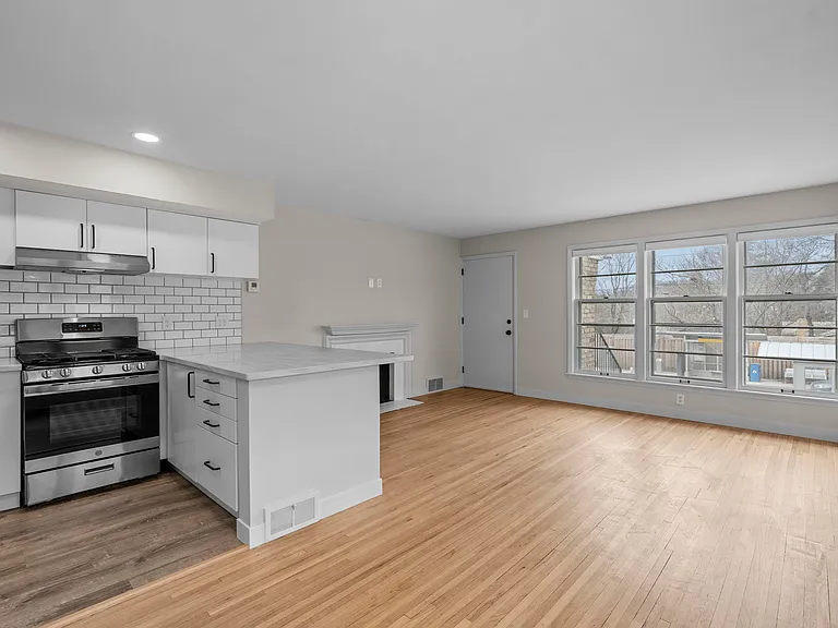 4705 France Ave S — Photo 18