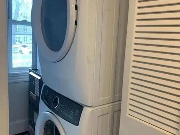 389 Centre St, 389 Centre St #1, Dorchester, MA 02122