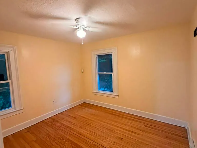 16 Terrace Ave — Photo 3