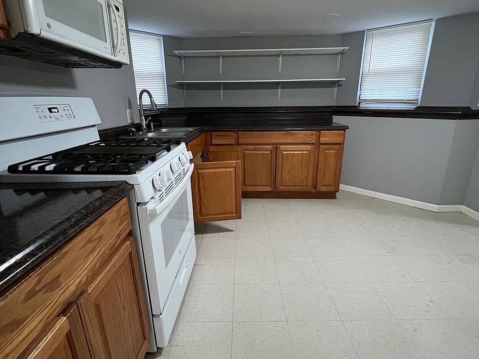 1st image of 4127 N Lawndale Ave