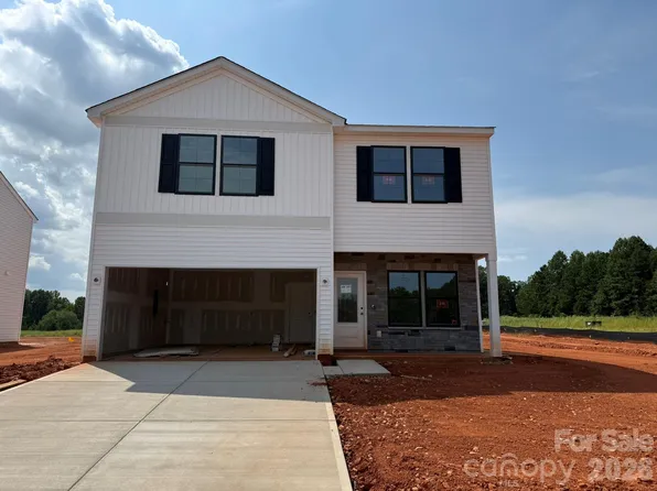 4025 Juno Dr, Charlotte, NC 28215