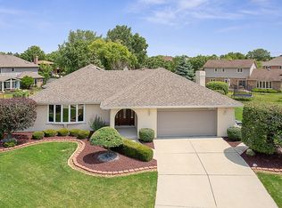 12817 S Surrey Ct, Palos Park, IL 60464