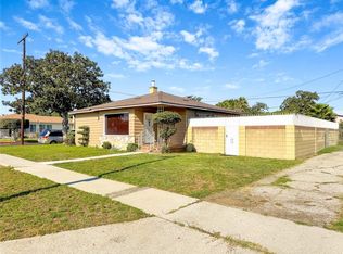 1301 E 106th St, Los Angeles, CA 90002