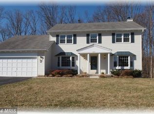 6414 Four Oaks Ln, Burke, VA 22015