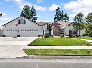 1101 N Armstrong Ave, Clovis, CA 93611