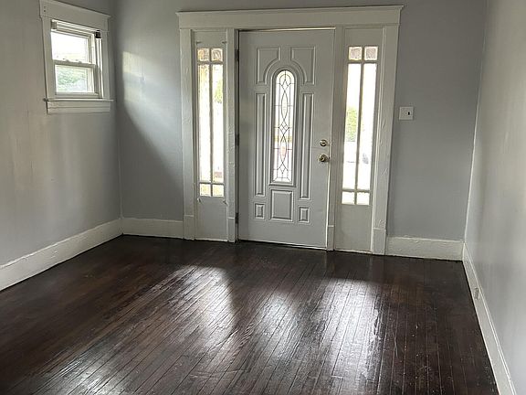 2nd image of 303 N 42nd St