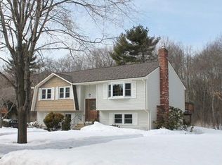 7 Garrison Dr, Bedford, MA 01730