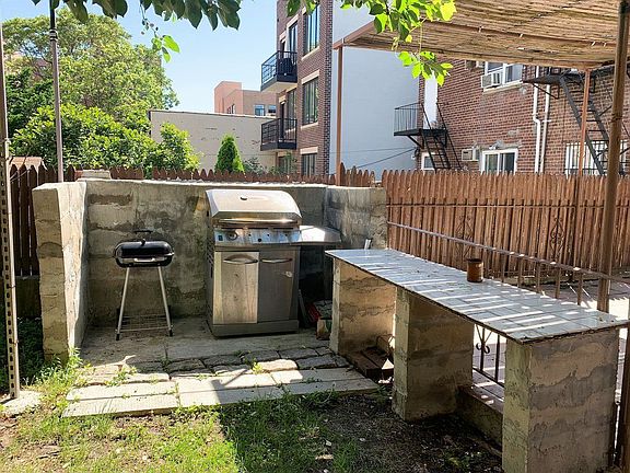 2nd image of 2661 30th St APT 2R