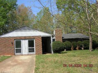 2903 New Garden Rd, Greensboro, NC 27455