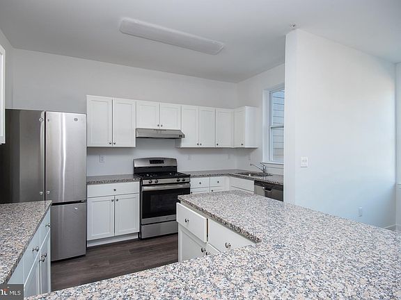 5th image of 43 Princeton Hightstown Rd #2205