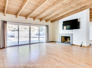 5920 El Escorpion Rd, Woodland Hills, CA 91367