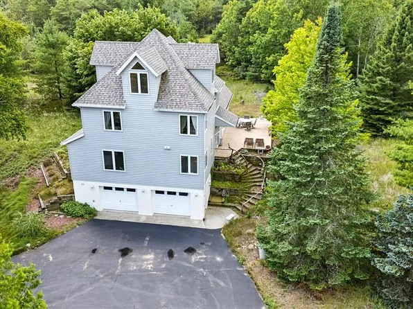 3737 Glidden Dr, Sturgeon Bay, WI 54235