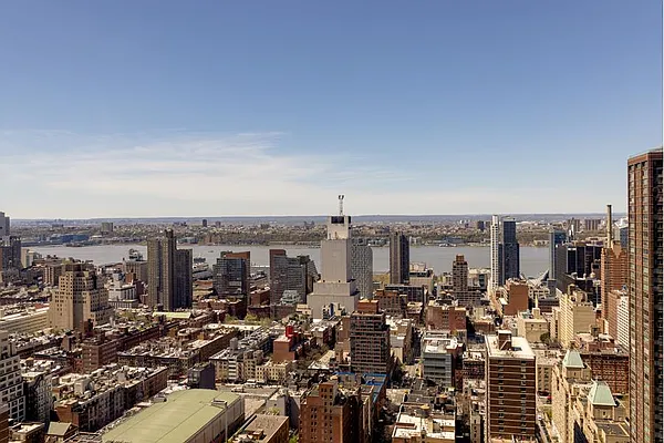 Rented by Douglas Elliman | media 7