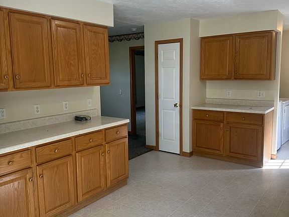 3rd image of 2156 Hollow Rd