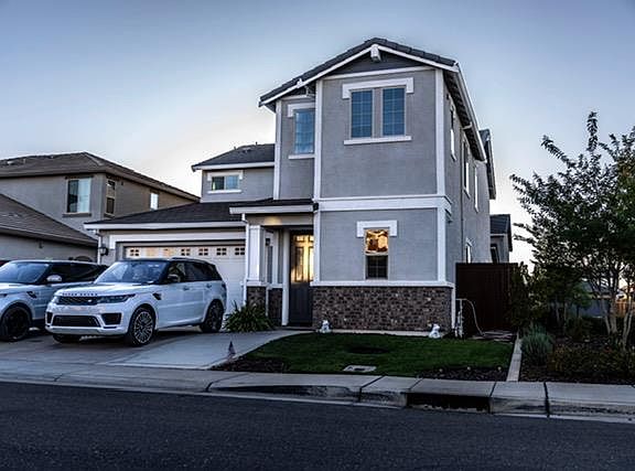 2nd image of 4251 Orpheus Cir