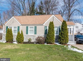 3035 Wayne Rd, Falls Church, VA 22042