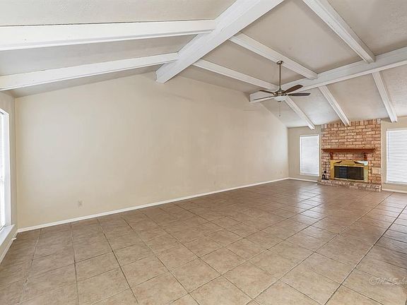 5th image of 21114 Park Bend Dr