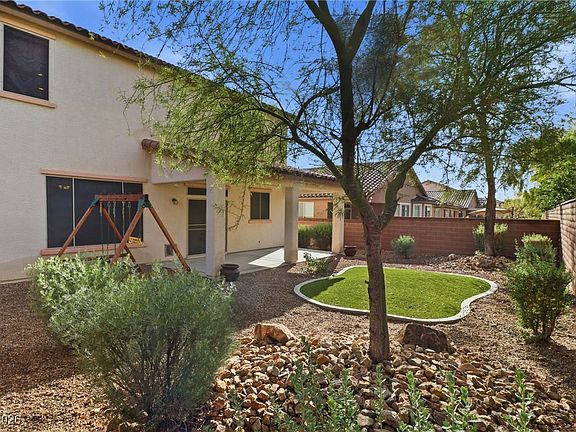5th image of 10339 Copalito Dr