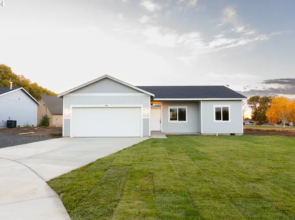 896 SE 9th Dr, Hermiston, OR 97838