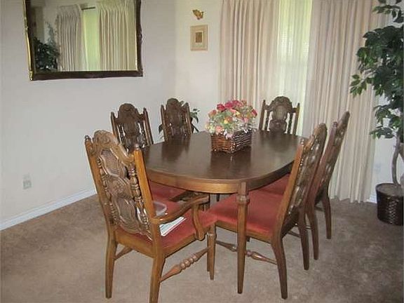 5th image of 206 Vela Way