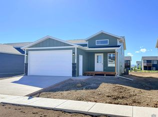 4045 McIntosh Ln, Rapid City, SD 57703