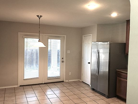 5th image of 10123 Del Lago Ct