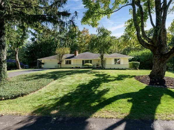 348 Tamarac Trl, Dayton, OH 45429