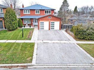 178 Waratah Ave, Newmarket, ON L3Y6R4