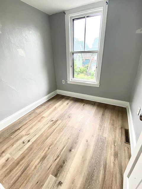 1st image of 32 Spaulding St