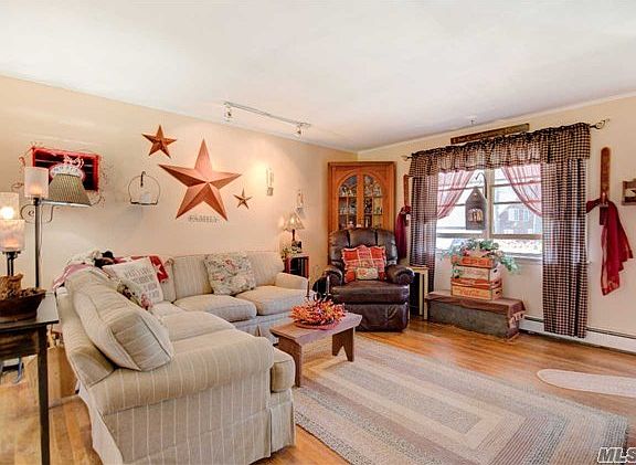 2nd image of 1150 Seawood Dr