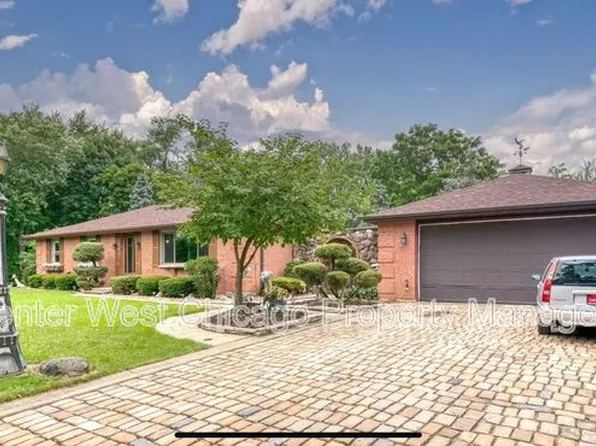 27W120 National St, West Chicago, IL 60185