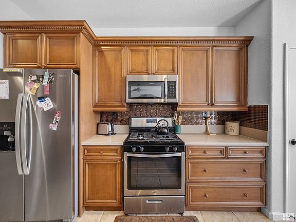 5th image of 24 Silver Springs Ct