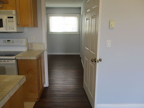 2nd image of 2228 Chatsworth Blvd APT 8