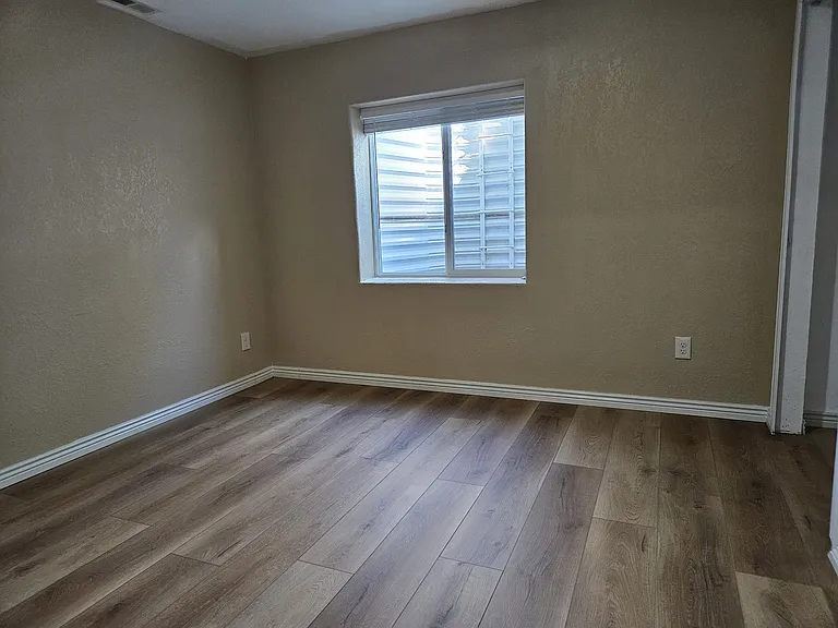 8444 Vanderwood Rd — Photo 7
