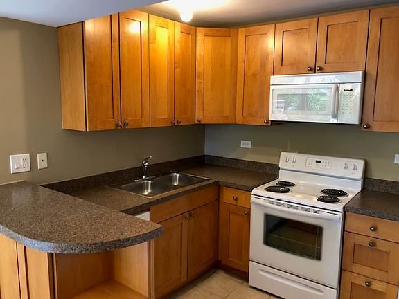 3rd image of 10113 Old Orchard Ct Unit 302