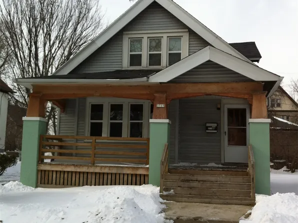 3715 N 6th St, Milwaukee, WI 53212